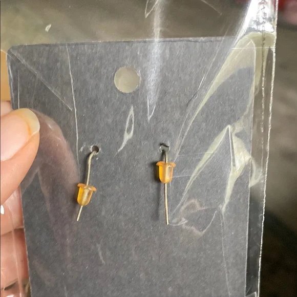 Vintage Elegant Green and Gold Dangle Earrings - Picture 5 of 6